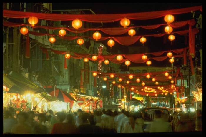 <strong>Photograph of Chinese New Year decorations and light-up at Chinatown </strong><br>
1980s<br>
Singapore Tourist Promotion Board Collection<br>
Courtesy of National Archives of Singapore<br>